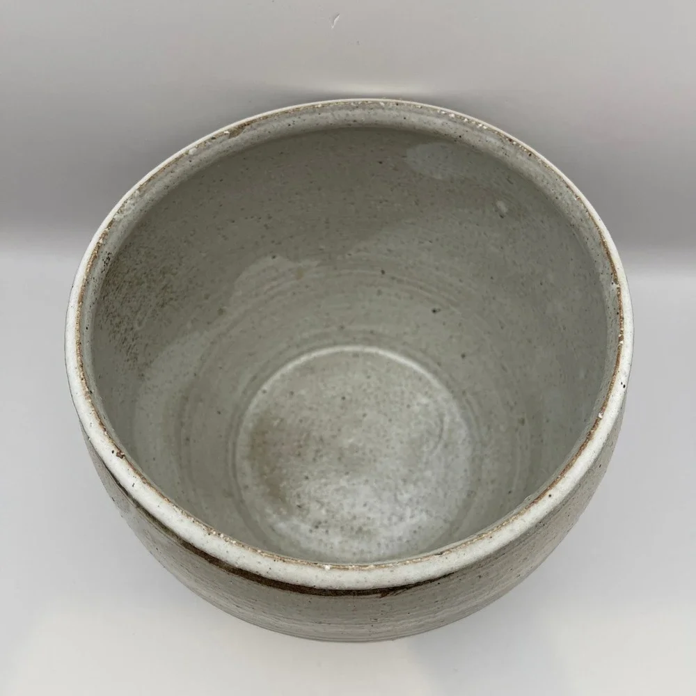 Sharon Brooks 1975 Studio Pottery Stoneware Bowl Brown Cream Glaze 6x7in